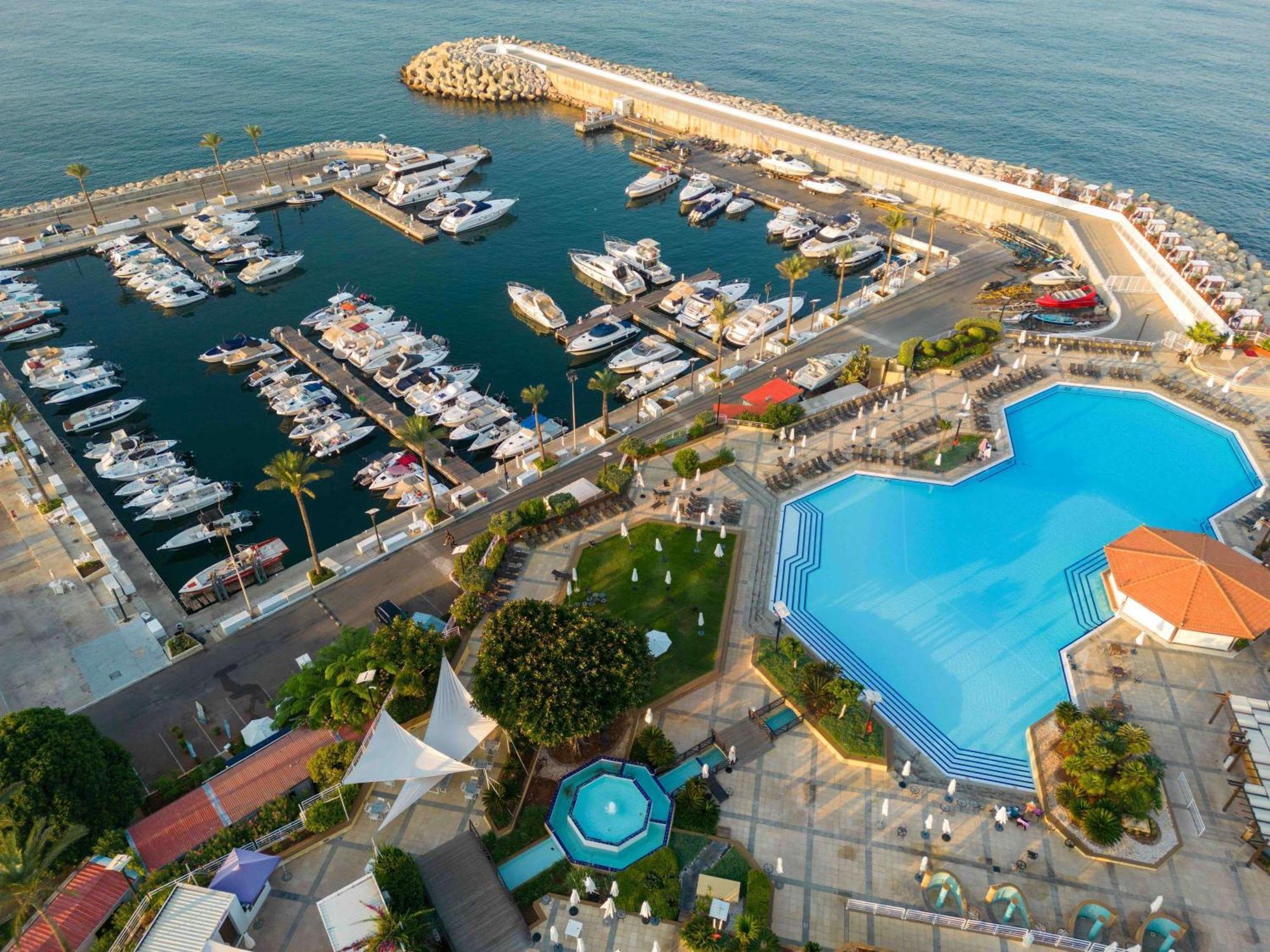 Moevenpick Hotel Βηρυτός Εξωτερικό φωτογραφία